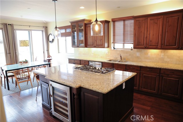 713 JUANITA, Redondo Beach, California 90277, 3 Bedrooms Bedrooms, ,2 BathroomsBathrooms,Residential,Sold,JUANITA,SB17176144