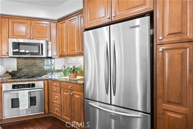 2 Bed Home for Sale in Hawthorne, California
