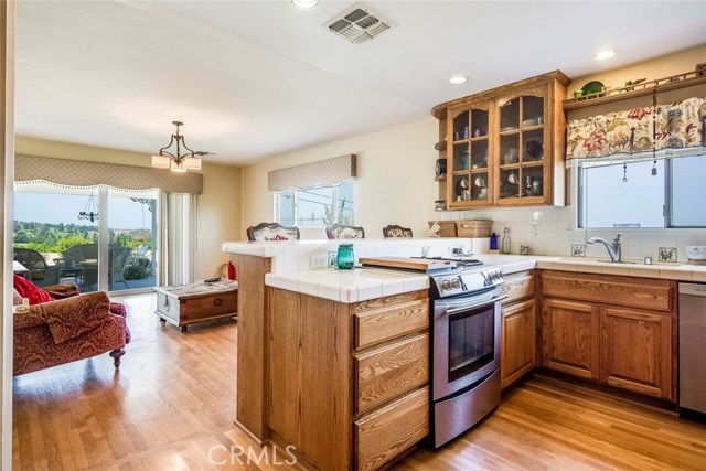 2113 Velez Drive, Rancho Palos Verdes, California 90275, 3 Bedrooms Bedrooms, ,3 BathroomsBathrooms,Residential,Sold,Velez,PV17164564