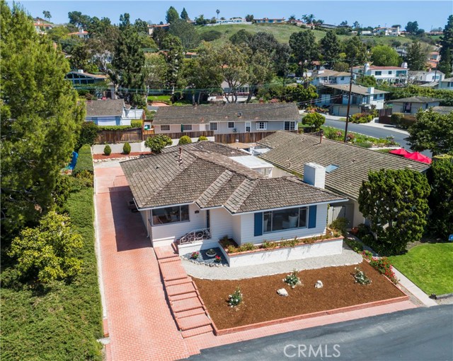 1640 Via Machado, Palos Verdes Estates, California 90274, 3 Bedrooms Bedrooms, ,2 BathroomsBathrooms,Residential,Sold,Via Machado,PV18087102