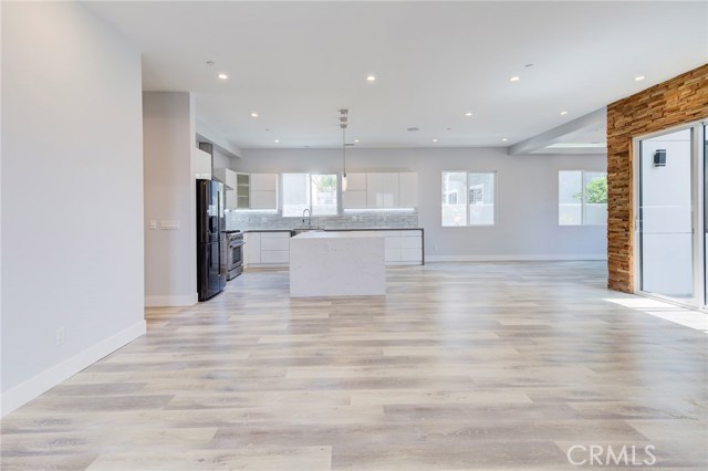 2420 Alvord Lane, Redondo Beach, California 90278, 4 Bedrooms Bedrooms, ,3 BathroomsBathrooms,Residential,Sold,Alvord,PV18203762