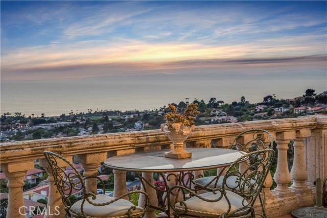 1429 Via Zumaya, Palos Verdes Estates, California 90274, 5 Bedrooms Bedrooms, ,6 BathroomsBathrooms,Residential,Sold,Via Zumaya,PV18119297