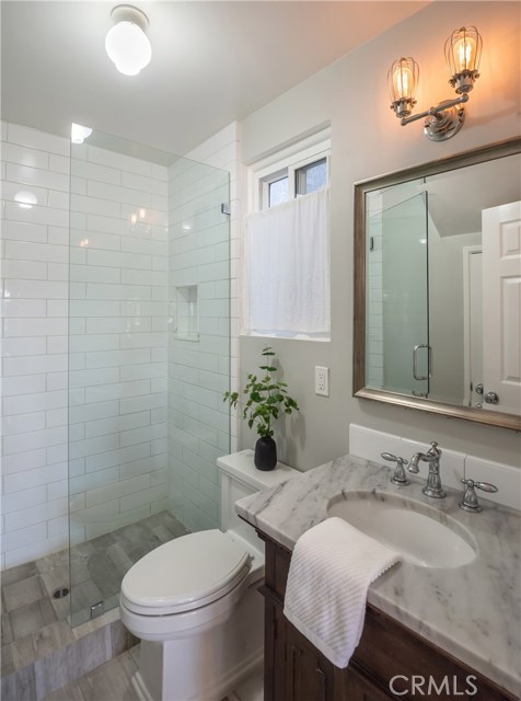 1747 Dixon Street, Redondo Beach, California 90278, 4 Bedrooms Bedrooms, ,1 BathroomBathrooms,Residential,Sold,Dixon,SB20019843