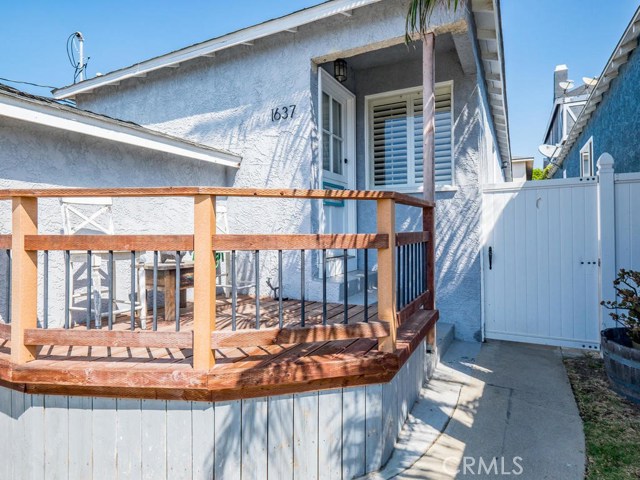 1637 Haynes Lane, Redondo Beach, California 90278, 3 Bedrooms Bedrooms, ,2 BathroomsBathrooms,Residential,Sold,Haynes,SB17173986