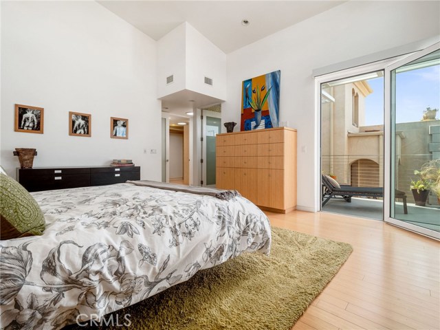 448 31st Street, Manhattan Beach, California 90266, 3 Bedrooms Bedrooms, ,2 BathroomsBathrooms,Residential,Sold,31st,SB20192689