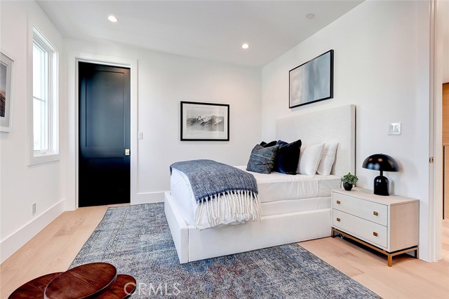 3405 Pine Avenue, Manhattan Beach, California 90266, 5 Bedrooms Bedrooms, ,4 BathroomsBathrooms,Residential,Sold,Pine,SB20165715