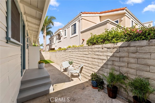 911 Emerald Street, Redondo Beach, California 90277, 2 Bedrooms Bedrooms, ,1 BathroomBathrooms,Residential,Sold,Emerald,SB21083100
