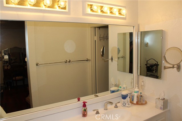 Second master bathroom