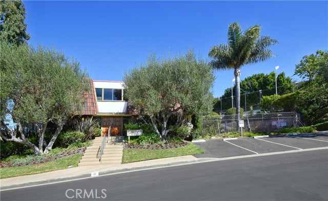 6 Cresta Verde Drive, Rolling Hills Estates, California 90274, 3 Bedrooms Bedrooms, ,1 BathroomBathrooms,Residential,Sold,Cresta Verde,PV19254116
