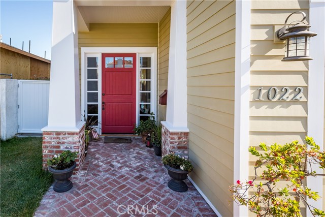 1022 Avenue D, Redondo Beach, California 90277, 6 Bedrooms Bedrooms, ,4 BathroomsBathrooms,Residential,Sold,Avenue D,SB17137240