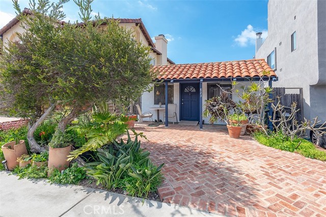 823 Monterey Boulevard, Hermosa Beach, California 90254, 3 Bedrooms Bedrooms, ,2 BathroomsBathrooms,Residential,Sold,Monterey,SB19053974