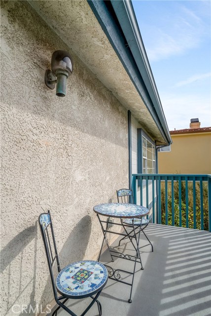 BACK HOUSE: SPACIOUS PATIO FACING WEST.