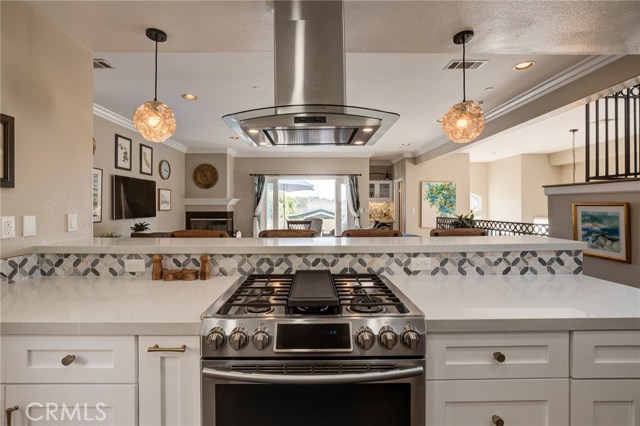 2403 Rockefeller Lane, Redondo Beach, California 90278, 3 Bedrooms Bedrooms, ,2 BathroomsBathrooms,Residential,Sold,Rockefeller,SB20212626