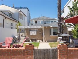 47 6th (aka 42 7th Court) Street, Hermosa Beach, California 90254, 5 Bedrooms Bedrooms, ,3 BathroomsBathrooms,Residential,Sold,6th (aka 42 7th Court),SB20218738