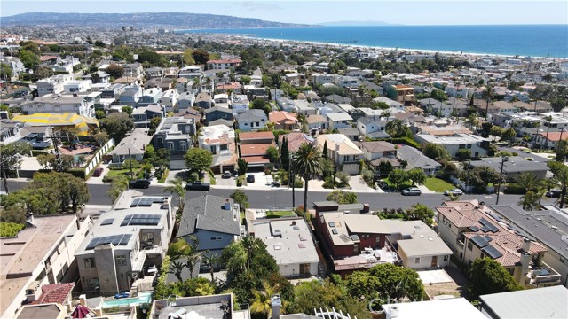 931 Duncan Avenue, Manhattan Beach, California 90266, 3 Bedrooms Bedrooms, ,1 BathroomBathrooms,Residential,Sold,Duncan,SB21139038