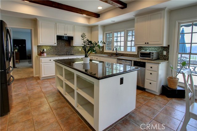 2323 Calle Dos Lomas