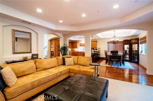 1917 Perry Avenue, Redondo Beach, California 90278, 4 Bedrooms Bedrooms, ,2 BathroomsBathrooms,Residential,Sold,Perry,SB17143965