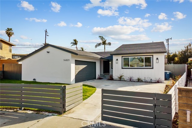 Detail Gallery Image 1 of 1 For 14021 Casimir Ave, Gardena,  CA 90249 - 4 Beds | 1 Baths