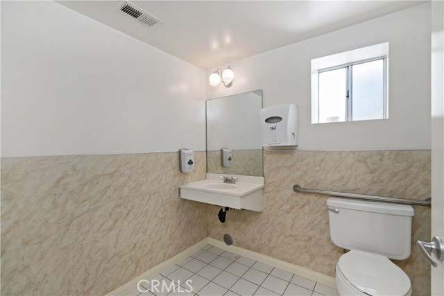 Valley, 92025, ,Commercial,For Sale,Valley,SW20155378