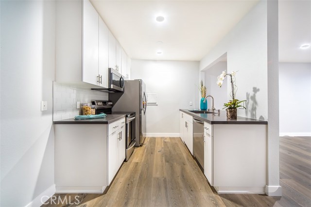 1707 Pacific Coast Highway, Hermosa Beach, California 90254, 1 Bedroom Bedrooms, ,1 BathroomBathrooms,Residential,Sold,Pacific Coast,SB17266914