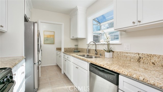 3 Bed Home for Sale in Lake Balboa, California
