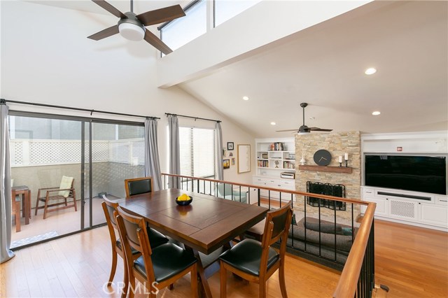 2408 Rockefeller Lane, Redondo Beach, California 90278, 3 Bedrooms Bedrooms, ,2 BathroomsBathrooms,Residential,Sold,Rockefeller,SB19003633