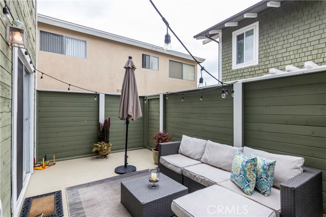 205 Francisca Avenue, Redondo Beach, California 90277, 3 Bedrooms Bedrooms, ,2 BathroomsBathrooms,Residential,Sold,Francisca,SB18102796