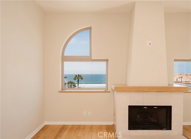 4010 Ocean Drive, Manhattan Beach, California 90266-4309, 2 Bedrooms Bedrooms, ,1 BathroomBathrooms,Residential,Sold,Ocean,SB20109555