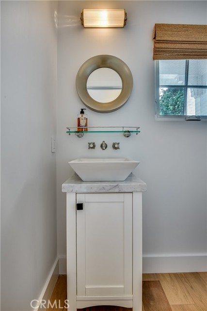 552 3rd Street, Manhattan Beach, California 90266, 3 Bedrooms Bedrooms, ,1 BathroomBathrooms,Residential,Sold,3rd,SB21099557