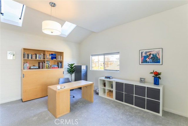2121 Plant Avenue, Redondo Beach, California 90278, 4 Bedrooms Bedrooms, ,1 BathroomBathrooms,Residential,Sold,Plant,SB21007789