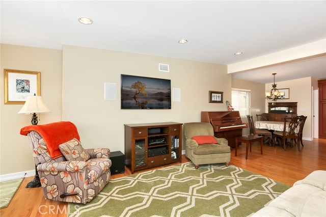 429 Bayview Drive, Hermosa Beach, California 90254, 3 Bedrooms Bedrooms, ,3 BathroomsBathrooms,Residential,Sold,Bayview,SB18034474