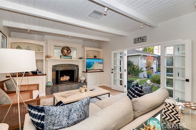 1601 Wendy Way, Manhattan Beach, California 90266, 3 Bedrooms Bedrooms, ,2 BathroomsBathrooms,Residential,Sold,Wendy,SB20050388