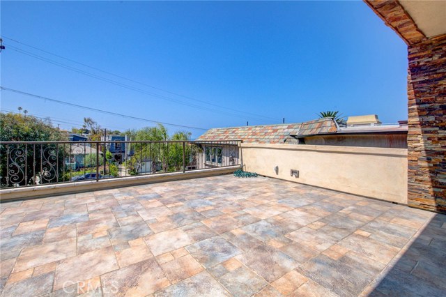 943 Duncan Avenue, Manhattan Beach, California 90266, 4 Bedrooms Bedrooms, ,3 BathroomsBathrooms,Residential,Sold,Duncan,SB20102622