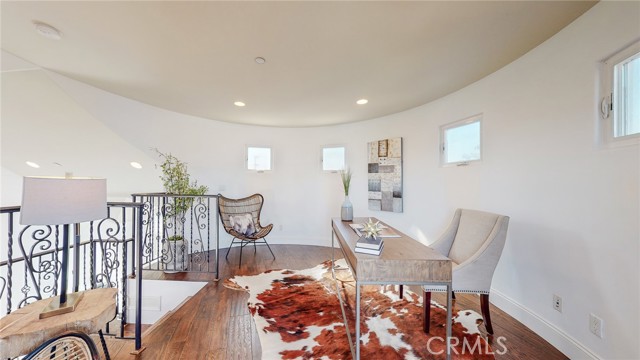 1905 Speyer Lane, Redondo Beach, California 90278, 4 Bedrooms Bedrooms, ,4 BathroomsBathrooms,Residential,Sold,Speyer,WS21040158