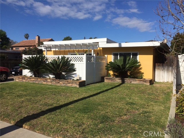 Photo of 1589 Tustin Avenue, Costa Mesa, CA 92627
