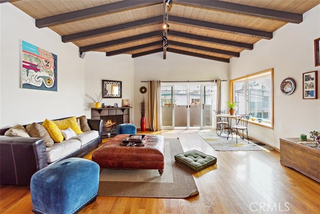 959 2nd Street, Hermosa Beach, California 90254, 5 Bedrooms Bedrooms, ,2 BathroomsBathrooms,Residential,Sold,2nd,SB20190726