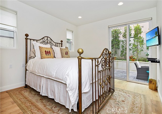 2606 Voorhees Avenue, Redondo Beach, California 90278, 3 Bedrooms Bedrooms, ,2 BathroomsBathrooms,Residential,Sold,Voorhees,SB19114138