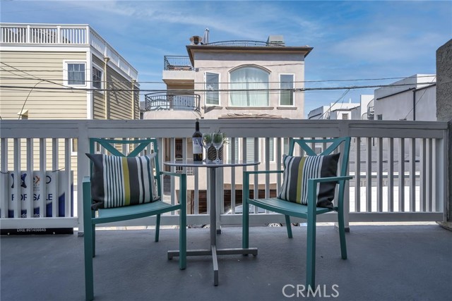 164 Hermosa Avenue, Hermosa Beach, California 90254, 2 Bedrooms Bedrooms, ,2 BathroomsBathrooms,Residential,Sold,Hermosa,SB21172295