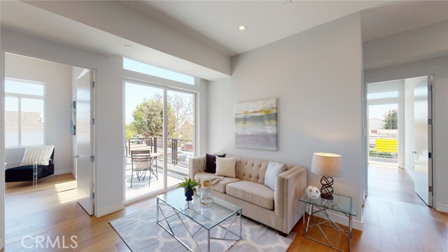 2203 Ruhland Avenue, Redondo Beach, California 90278, 4 Bedrooms Bedrooms, ,3 BathroomsBathrooms,Residential,Sold,Ruhland,PV20081297