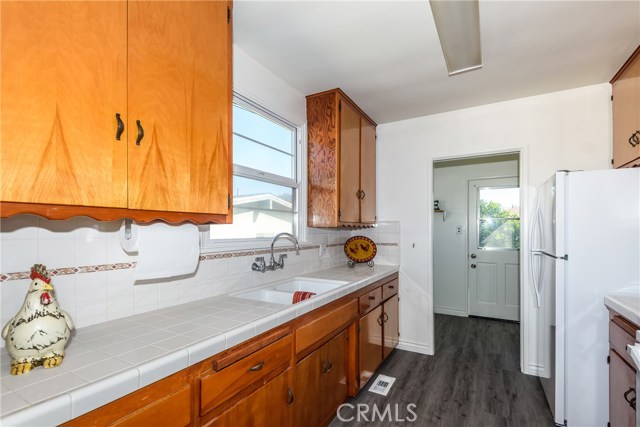 1216 Steinhart Avenue, Redondo Beach, California 90278, 3 Bedrooms Bedrooms, ,1 BathroomBathrooms,Residential,Sold,Steinhart,SB19060448