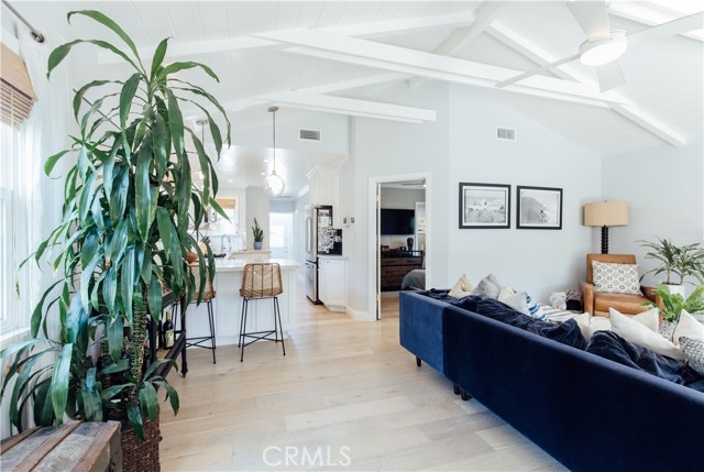 2801 Valley Drive, Manhattan Beach, California 90266, 2 Bedrooms Bedrooms, ,1 BathroomBathrooms,Residential,Sold,Valley,SB21130648