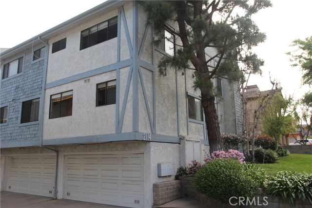 2114 Grant Avenue, Redondo Beach, California 90278, 2 Bedrooms Bedrooms, ,2 BathroomsBathrooms,Residential,Sold,Grant,OC17073029