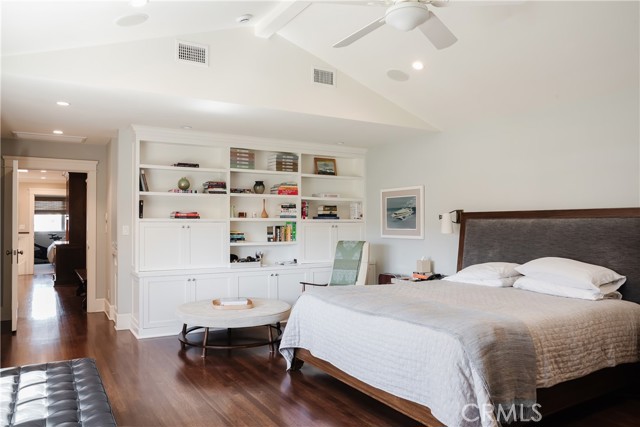 598 33rd Street, Manhattan Beach, California 90266, 5 Bedrooms Bedrooms, ,5 BathroomsBathrooms,Residential,Sold,33rd,SB21107096