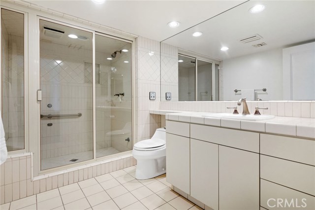 Large Guest Bathroom