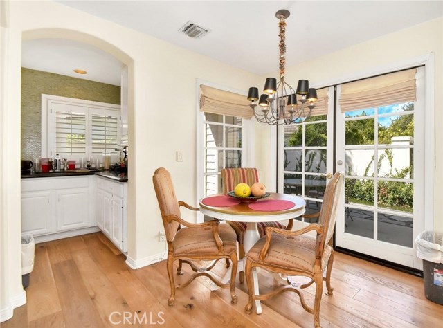 Breakfast Nook