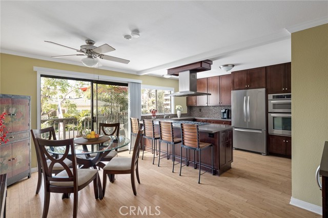 2109 Clark Lane, Redondo Beach, California 90278, 3 Bedrooms Bedrooms, ,3 BathroomsBathrooms,Residential,Sold,Clark,SB21030840