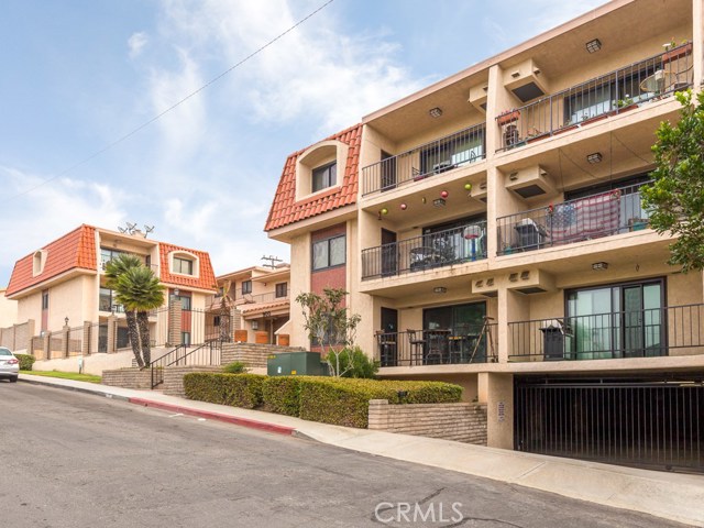 2 Bed Home for Sale in El Segundo, California