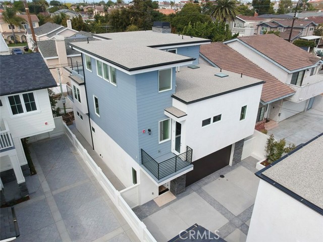 2311 Voorhees Avenue, Redondo Beach, California 90278, 4 Bedrooms Bedrooms, ,4 BathroomsBathrooms,Residential,Sold,Voorhees,SB19035921