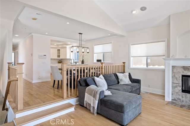 320 Prospect Avenue, Hermosa Beach, California 90254, 4 Bedrooms Bedrooms, ,3 BathroomsBathrooms,Residential,Sold,Prospect,SB20151281