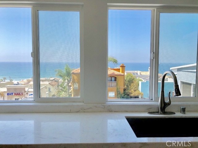 317 Moonstone Street, Manhattan Beach, California 90266, 2 Bedrooms Bedrooms, ,2 BathroomsBathrooms,Residential,Sold,Moonstone,SB20108424